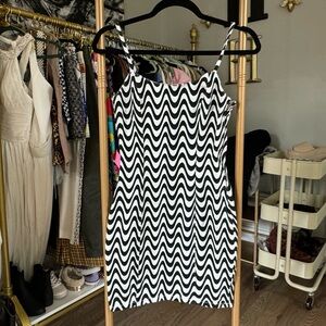 H&M | Divided | Black and White Abstract Retro Print Fitted Tank Mini Dress